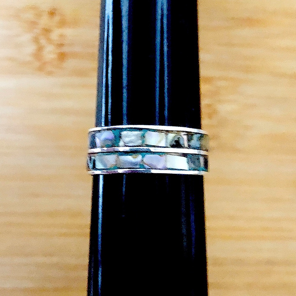 $24  Vintage Estate Ring  Sterling Silver  Size 7  MEXICO